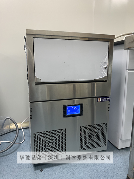 1-201111150QG95.jpg